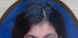 अक्षरा पांडेय ने 97.4 प्रतिशत अंक हासिल जिला टॉप किया:सिद्धार्थनगर में सेल्फ स्टडी को बताया सफलता की कुंजी, पिता हैं अध्यापक