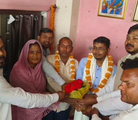 बस्ती के शिव मूरत ने PCS परीक्षा में पाया सफलता:तहसीलदार पद पर चयन, गांव में जश्न का माहौल