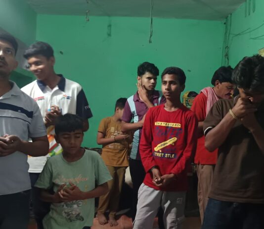 नासिरगंज में इमाम हुसैन की याद में मजलिस का आयोजन:अंजुमन हुसैन के सदस्यों ने दी शहादत को श्रद्धांजलि