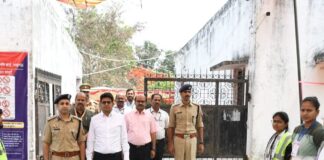 होमगार्ड्स परीक्षा-2025 की पहली पाली संपन्न:सिद्धार्थनगर में तेतरी बाजार में डीएम-एसपी ने व्यवस्थाओं का निरीक्षण किया