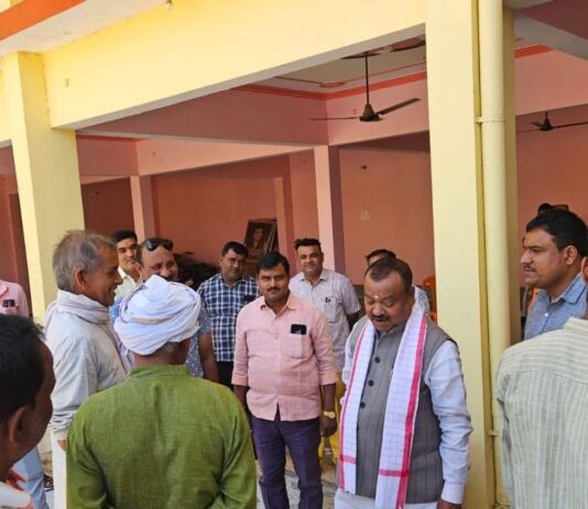 श्रावस्ती विधायक ने जनता दर्शन कार्यक्रम आयोजित किया:50 से अधिक लोगों ने रखी समस्याएँ, त्वरित समाधान के निर्देश