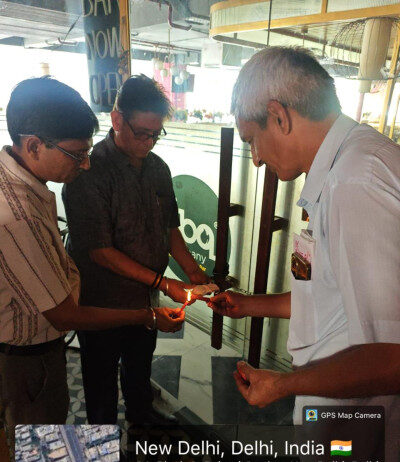 एमसीडी ने पश्चिम क्षेत्र में बिना स्वास्थ्य लाइसेंस चल रहे दो प्रतिष्ठानों को किया सील