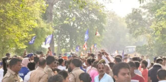 अंबेडकर प्रतिमा खंडित होने से बवाल, ग्रामीणों में आक्रोश, पुलिस जांच में जुटी