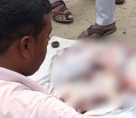 परसरामपुर में खुले में बकरे काटने से ग्रामीण आक्रोशित:गंदगी और बीमारी का खतरा, प्रशासन पर सवाल