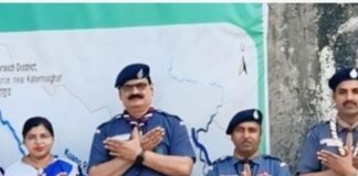 स्काउट गाइड टीम ने अमहट घाट पर स्वच्छता अभियान चलाया:टीम ने ‘मैसेंजर ऑफ पीस’ चिन्ह बनाकर विश्व शांति का संदेश दिया