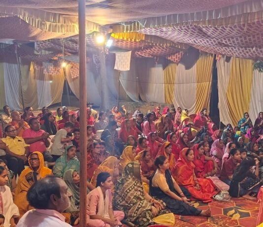 कप्तानगंज में राम कथा का आयोजन:पूर्व विधायक सिया चंद्र प्रकाश शुक्ला ने दिया आध्यात्मिक संदेश