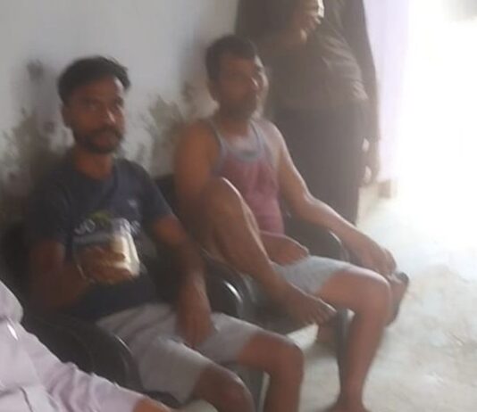 श्रावस्ती चीनी मिल ने किसानों को कोराजिन दवा कराया उपलब्ध:शिवपुर में गन्ने की फसल के रखरखाव और सिंचाई के टिप्स भी बताए