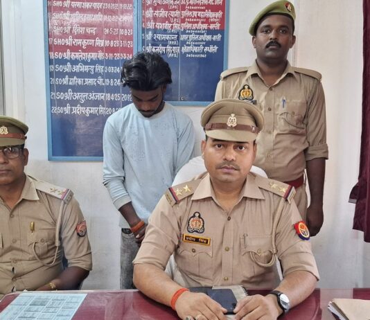 नाबालिग को बहला-फुसलाकर भगाने का आरोपी गिरफ्तार:मुंंडेरवा पुलिस ने शादी का झांसा देने वाले युवक को पकड़ा, लड़की बरामद