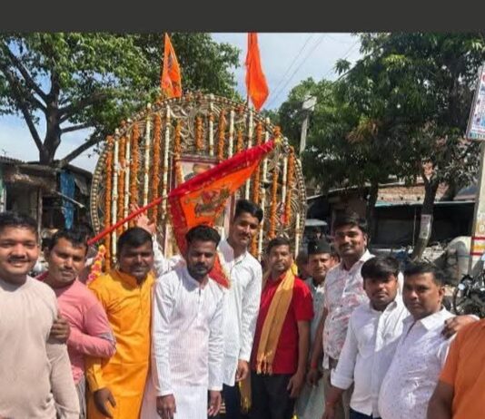 हनुमान जयंती पर गौर बाजार में शोभायात्रा निकली:श्रद्धालुओं का उमड़ा जनसैलाब, भक्तिमय हुआ माहौल