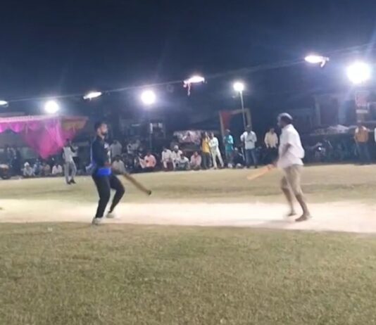 बीएमजे टाइटंस फाइनल में, सेमीफाइनल में बड़गो को हराया:बृजमनगंज में रात्रि कालीन क्रिकेट प्रतियोगिता का पहला सेमीफाइनल खेला गया