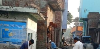 श्रावस्ती में स्वच्छ भारत मिशन के तहत सफाई अभियान:नासिरगंज कस्बे में बंद नालियों की हुई सफाई, जलभराव से राहत