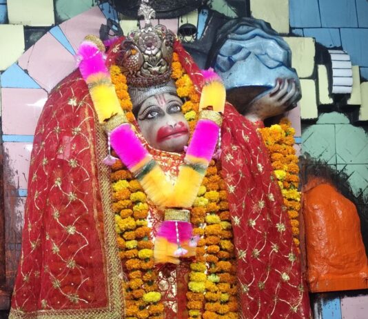 तुलसीपुर हनुमान मंदिर 121 फीट ऊंचा:यहां वर्षभर पहुंचते हैं श्रद्धालु, हनुमान जयंती पर विशेष आयोजन