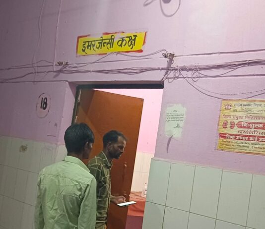 मल्हीपुर में बाइक अनियंत्रित होकर गिरी:19 वर्षीय युवक गंभीर घायल, जिला अस्पताल रेफर