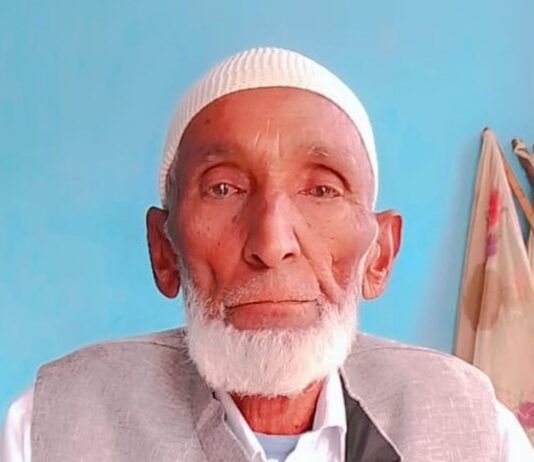 बस्ती में बाइक की टक्कर से बुजुर्ग की मौत:गायघाट पुलिस चौकी के सामने हुआ हादसा, मेडिकल कॉलेज में डॉक्टरों ने मृत घोषित किया