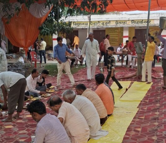 पेंडारी बुजुर्ग में गूंजा गायत्री मंत्र:108 बटुकों ने किया संगीतमय सुंदरकांड पाठ, 5 हजार श्रद्धालुओं ने छका प्रसाद