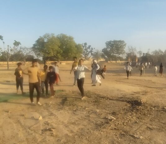 गुल्ली इलेवन ने एसआरके इलेवन को 30 रनों से हराया:गौरव के अर्धशतक और अमन की गेंदबाजी से सेमीफाइनल में प्रवेश