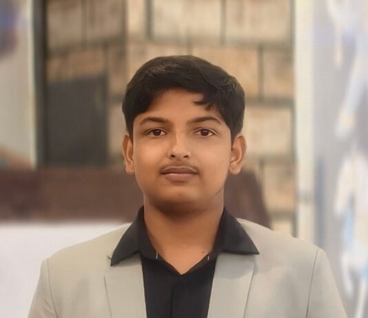 आनंदनगर के जुड़वा भाई-बहन का CBSE बोर्ड में धमाल:समृद्धि को 93%, रुद्र प्रताप को 89% अंक मिले; परिवार में खुशी की लहर