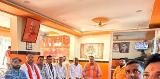 डुमरियागंज में मन की बात का 133वां संस्करण सुना:भाजपा कार्यालय में पूर्व विधायक ने बताया प्रेरणादायक कार्यक्रम