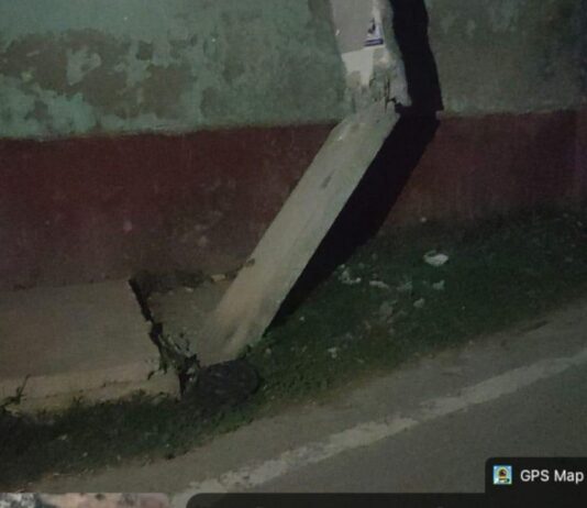 ट्रैक्टर से बिजली पोल क्षतिग्रस्त, तीन दिन से आपूर्ति बाधित:माधोपुर में जेई की तहरीर पर आरोपी के खिलाफ केस दर्ज