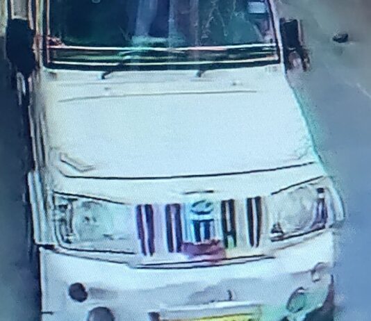 बृजमनगंज में पिकअप ने मासूम को कुचला:चालक फरार, पुलिस CCTV फुटेज से पहचान में जुटी