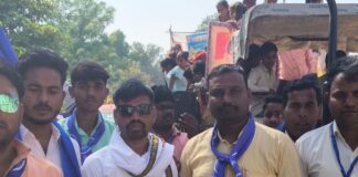 श्रावस्ती के गिरंट में अंबेडकर जयंती रैली:आवासन कुंडली से शुरू होकर चौकी तक पहुंची, समाज में एकता का संदेश दिया