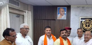 कसौधन प्रमाणपत्र के लिए प्रतिनिधिमंडल मिला:पिछड़ा वर्ग आयोग के अध्यक्ष को सौंपा मांग पत्र