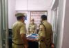 अपर पुलिस अधीक्षक बलरामपुर द्वारा थाना रेहरा बाजार का आकस्मिक निरीक्षण कर संबंधित को दिए गए आवश्यक दिशा निर्देश।*