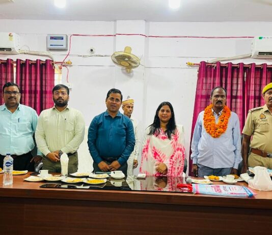 विषय:- राप्ती नदी में डूबने की दुखद घटना के बाद शोकाकुल परिवार को 62वीं वाहिनी एसएसबी भिनगा द्वारा अहेतुक सहायता प्रदान ।*