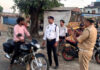 बलरामपुर पुलिस द्वारा यातायात नियमों का उल्लंघन करने वालों के विरुद्ध चलाया अभियान व आम-जन को किया गया जागरूक*