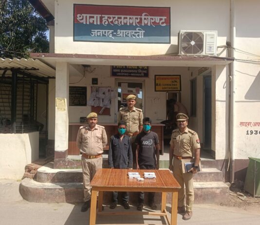 थाना हरदत्तनगर गिरण्ट पुलिस द्वारा चोरी की घटना का सफल अनावरण, 02 शातिर अभियुक्त गिरफ्तार, जेवर व नकदी बरामद*