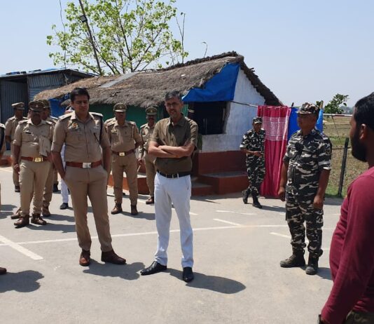 जिलाधिकारी एवं पुलिस अधीक्षक ने भारत-नेपाल बॉर्डर सूइया का किया निरीक्षण, सुरक्षा व्यवस्था का लिया जायजा*