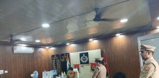 त ्जनता दर्शन में पुलिस अधीक्षक ने सुनी जन समस्याएं, संबंधित को शीघ्र निस्तारण हेतु दिए निर्देश