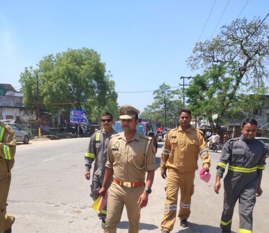 अग्निशमन सेवा शहीद स्मृति दिवस पर शहीद फायर कर्मियों को दी गई श्रद्धांजलि* *अग्नि दुर्घटनाओं से बचाव, अग्नि सुरक्षा उपकरणों के उपयोग तथा आपात स्थिति में अपनाए जाने वाले उपायों के संबंध में जागरूकता रैली का किया गया आयोजन*