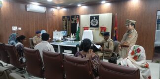 जनता दर्शन में अपर पुलिस अधीक्षक ने सुनी जन समस्याएं, संबंधित को शीघ्र निस्तारण हेतु दिए निर्देश