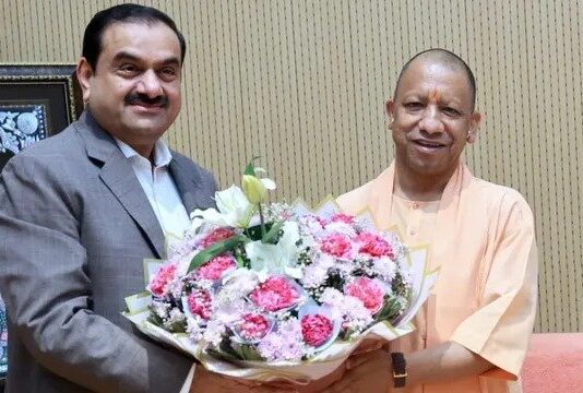 गौतम अडानी ने CM योगी से की अहम मुलाकात, एनर्जी-डिफेंस और एयरपोर्ट प्रोजेक्ट्स पर विस्तार से चर्चा