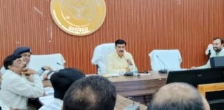 डीएम ने गर्मी को देखते हुए 24 घंटे बिजली आपूर्ति…