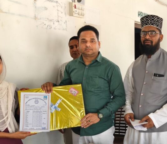 मदरसा जामिया अरबिया अशरफिया में वार्षिक परीक्षा परिणाम घोषित:मेधावी छात्र-छात्राओं को पुरस्कार देकर किया सम्मानित