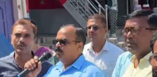 श्यामदेउरवा में स्कूल चलो अभियान रैली:घर-घर शिक्षा की अलख जगाने का संदेश, शिक्षा को लेकर कर रहे जागरूक