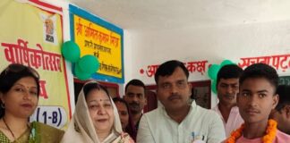 रनियापुर कला कंपोजिट विद्यालय में वार्षिकोत्सव, मेधावी छात्र सम्मानित:पूर्व ब्लॉक प्रमुख ने विजेताओं को पुरस्कार दिए, सफलता के मूल मंत्र बताए