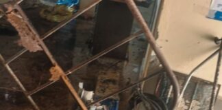 महराजगंज में प्राथमिक स्वास्थ्य केंद्र में लगी आग:महदेव दुबे में लाखों का सामान जला