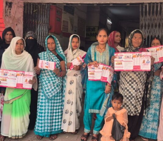 श्रावस्ती पुलिस ने महिला सशक्तिकरण अभियान चलाया:स्कूलों, गांवों में दी जा रही सुरक्षा और अधिकारों की जानकारी