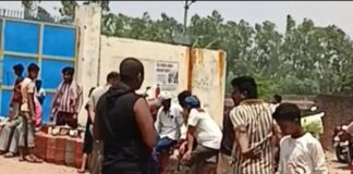 श्रावस्ती में रसोई गैस की भारी किल्लत:तुलसीपुर एजेंसी पर सिलेंडर के लिए लंबी कतारें, आपूर्ति सीमित