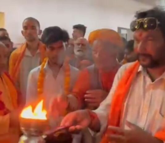 मां लेहड़ा देवी दरबार में हनुमान जन्मोत्सव मनाया गया:सैकड़ों भक्तों ने एक साथ हनुमान चालीसा का पाठ किया, भक्तिमय रहा माहौल