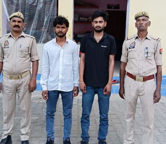 गौर पुलिस ने मिशन शक्ति में दो मनचले पकड़े:महिलाओं पर फब्तियां कसने के आरोप में हुई गिरफ्तारी