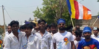 देऊरवा बाजार में अंबेडकर जयंती रैली निकली:सैकड़ों लोगों ने लिया भाग, दिया सामाजिक समानता का संदेश