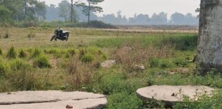 सामुदायिक शौचालय बना शोपीस:कोटिया पाण्डेय में सफाई व्यवस्था ठप, ग्रामीण परेशान