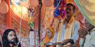 सिद्धार्थनगर के बंजरहा बुजुर्ग में राम कथा शुरू:माता काली स्थान पर पांच दिवसीय आयोजन, उमड़ी भीड़