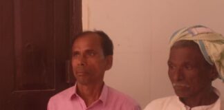 श्रावस्ती के इकौना सीएचसी में एक्सरे रूम पर लगा ताला:11 बजे तक बंद रहा एक्सरे कक्ष, कई मरीज जांच कराए बिना ही लौटे घर