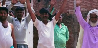 ग्रामीण क्षेत्रों में अघोषित बिजली कटौती:भीषण गर्मी में रातभर 3-4 घंटे अंधेरे में ग्रामीण