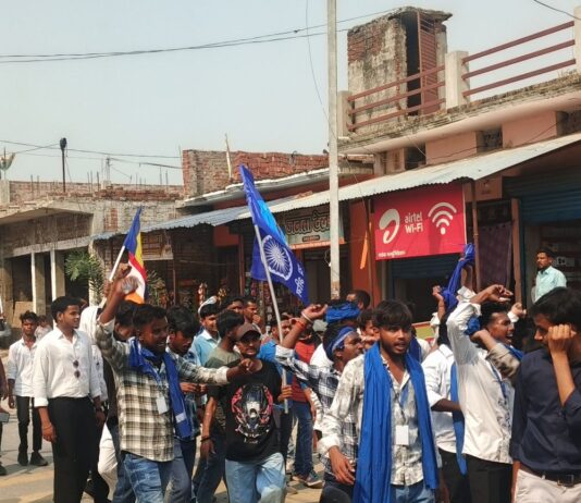 महराजगंज में अंबेडकर जयंती पर कार्यक्रम:युवा संघर्ष समिति ने रैली निकाली, युवाओं में दिखा उत्साह